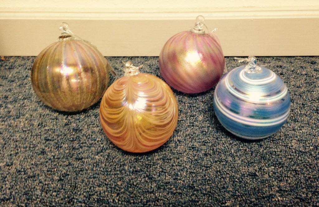 4 Ornaments